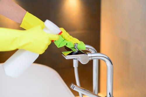 Professional end of tenancy cleaning for a Brentford rental property